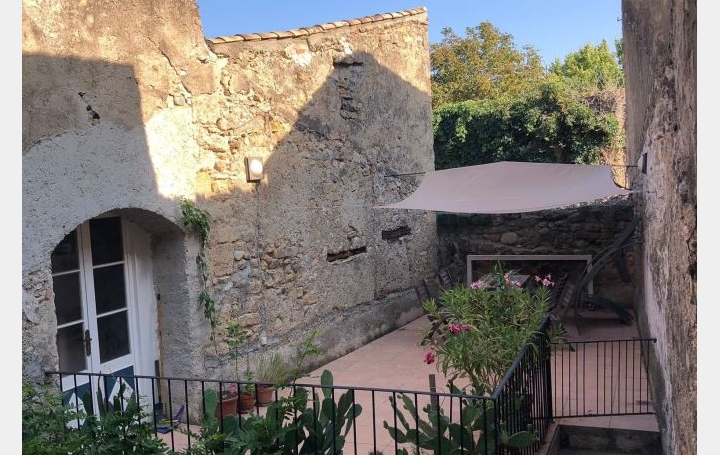 Maison de village   FABREZAN  207 m2 289 000 € 